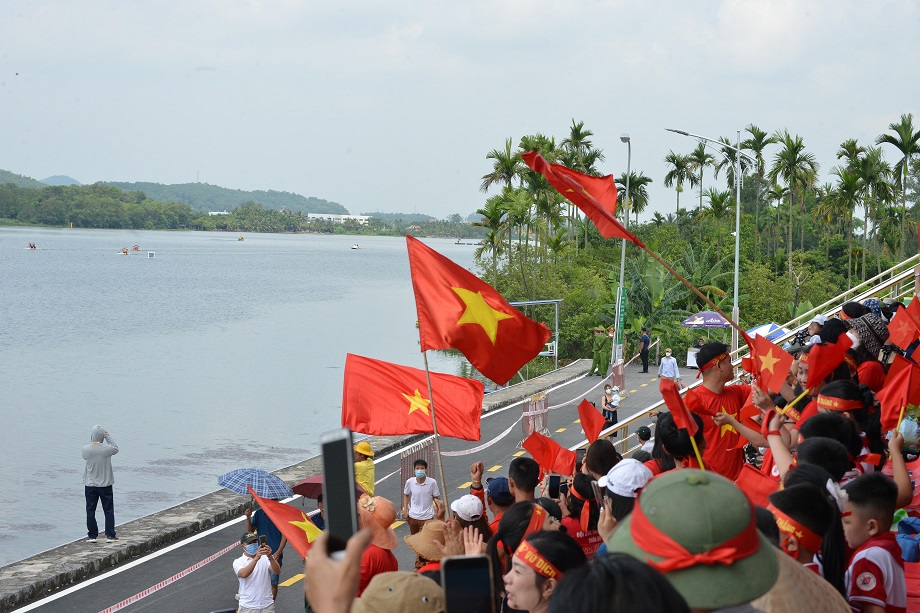 Các tay chèo nam xuất sắc giành HCV canoeing SEA Games 31 Báo Hải